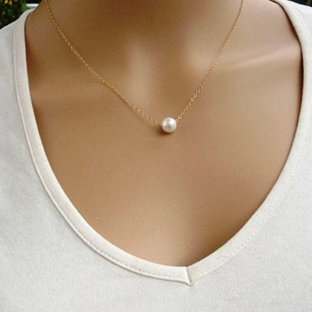 Dainty Pearl Necklace